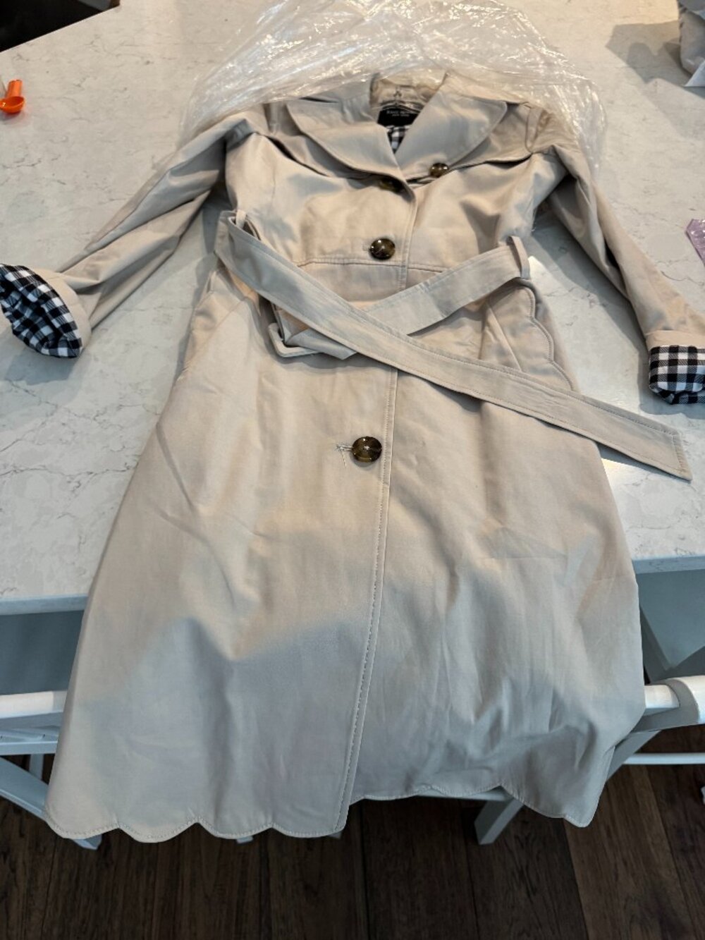 Kate Spade Jacket: Plaid inside, scalloped edge, many details